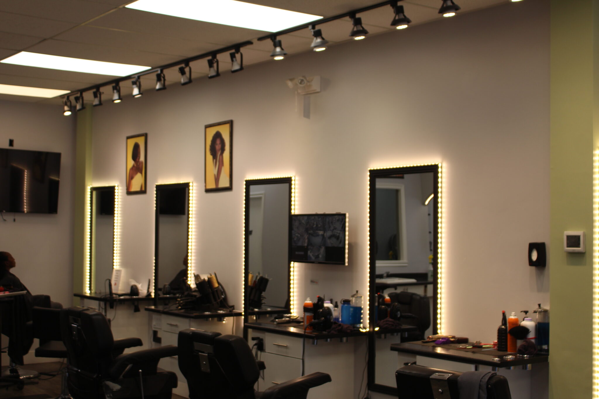 About Mou Jam Mou Jam Beauty